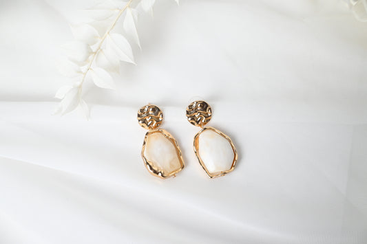 VINTAGE STYLE EARRINGS
