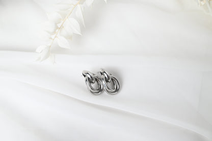 DOUBLE KNOT EARRINGS