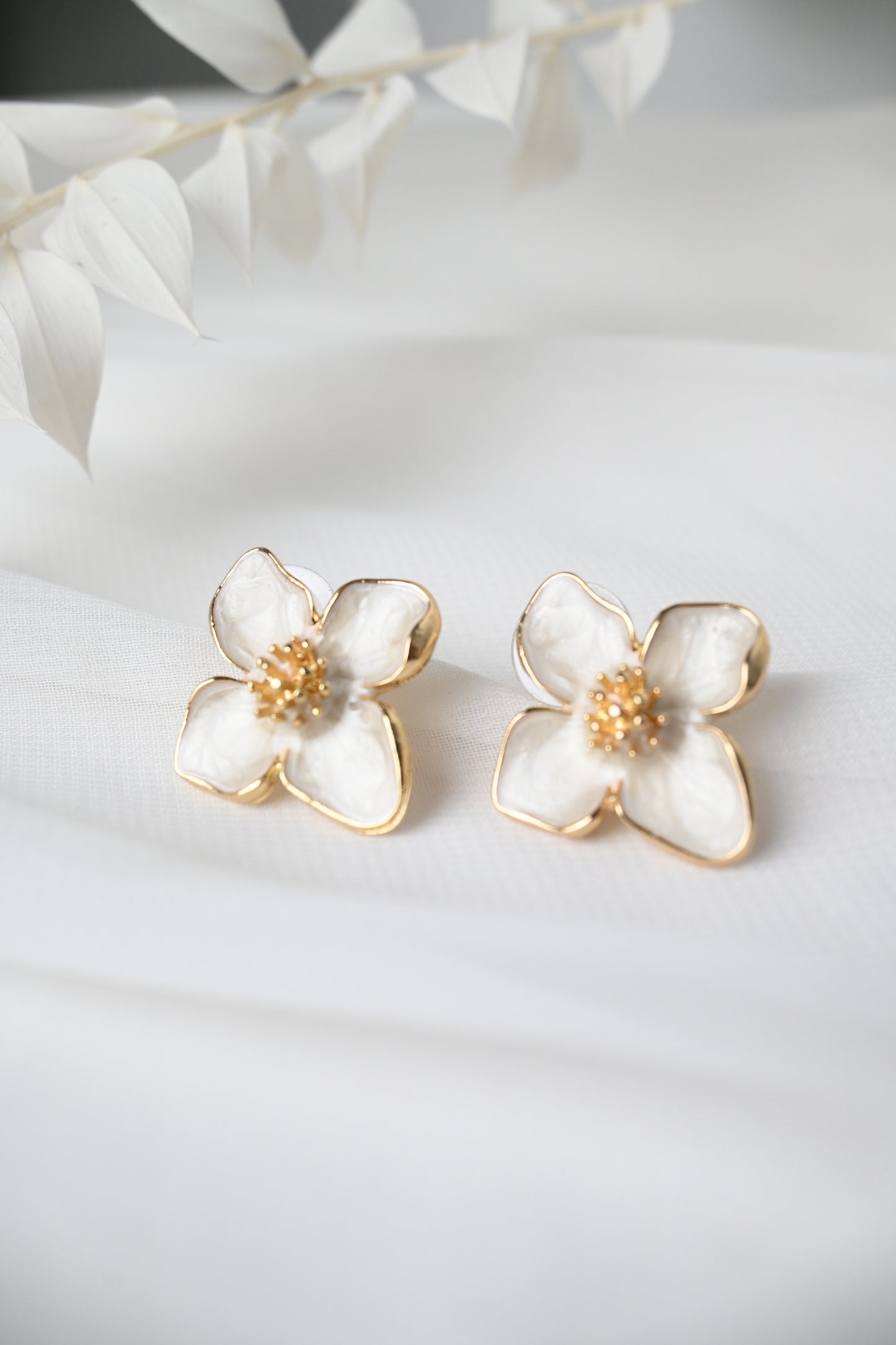 FLOWER EARRINGS