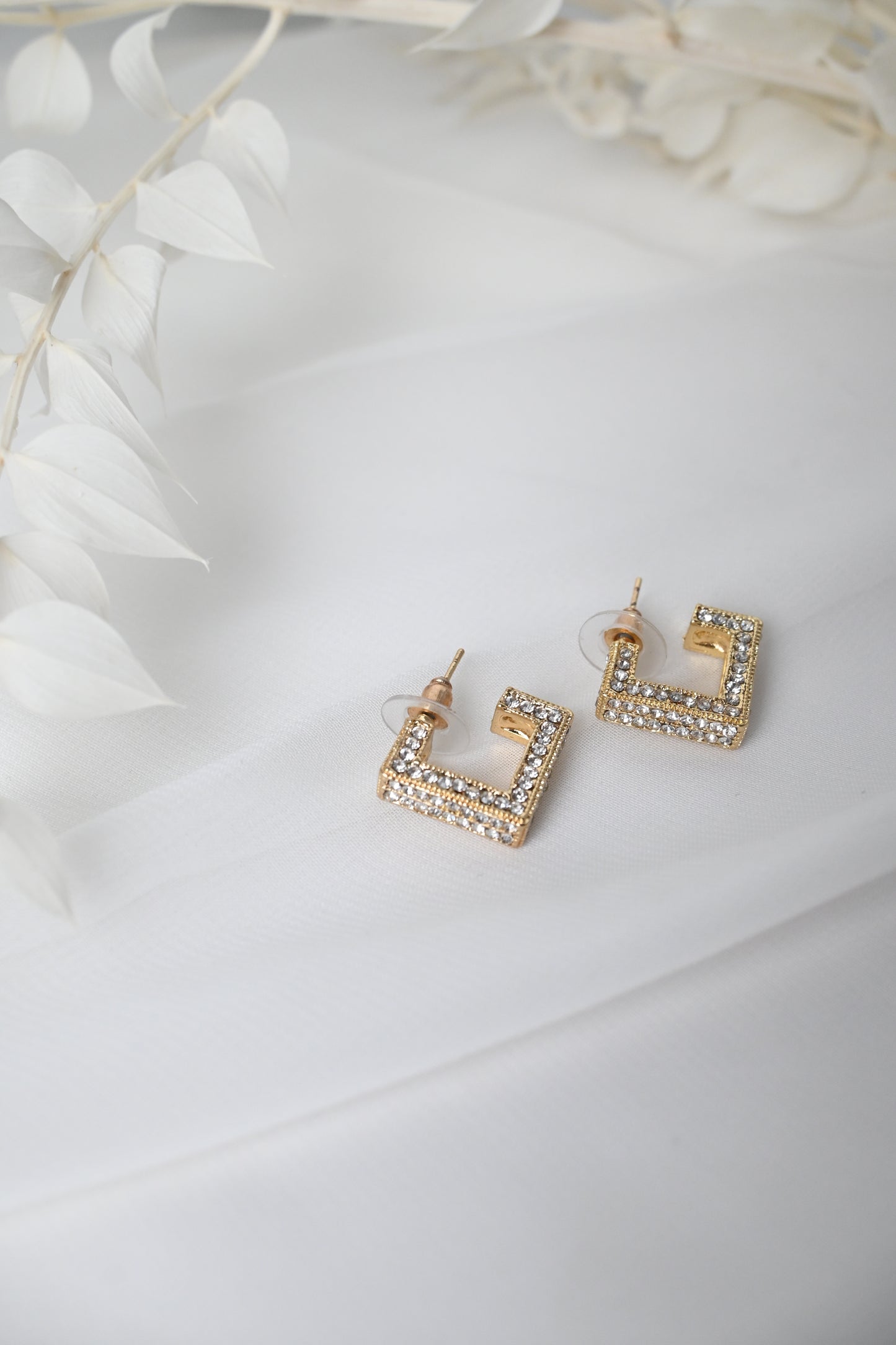 CLASSIC CRYSTAL EARRINGS