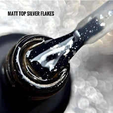 KARO Matt Top Silver Flakes 8ml. Professional matte top coat with decorative silver foil flakes for artistic nail finishes.